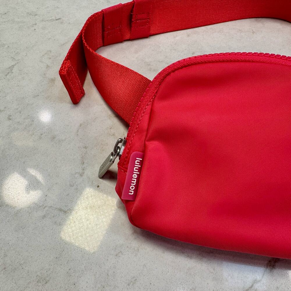 lululemon Everywhere Belt Bag 1L Lip Gloss Red Pink Nylon Fanny Pack Crossbody - Picture 12 of 14